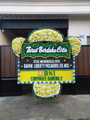 Papan Bunga Duka di Natal